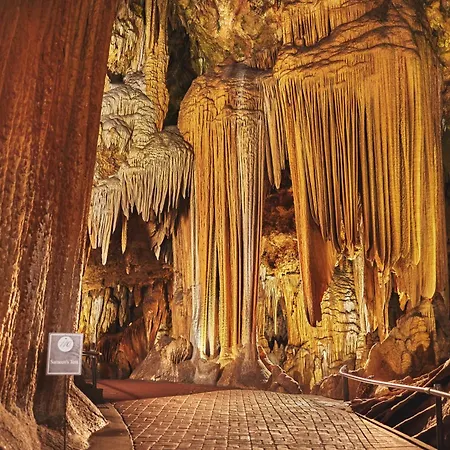 Luray Caverns Motels-2
