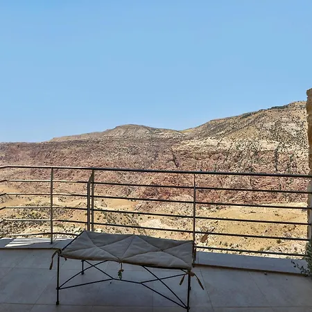 Dana Guesthouse-3