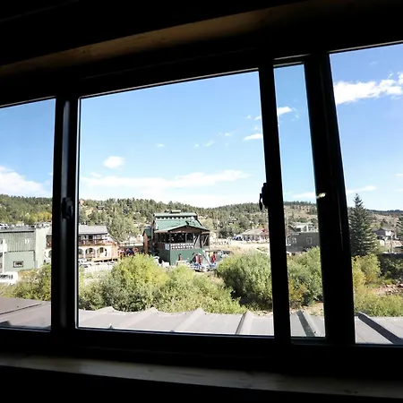 The Boulder Creek Lodge-2