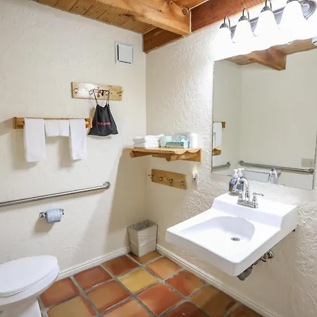 The Boulder Creek Lodge-3