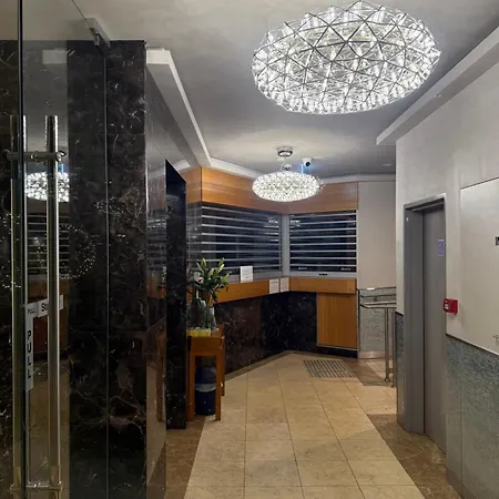 Melrose Apartments-2