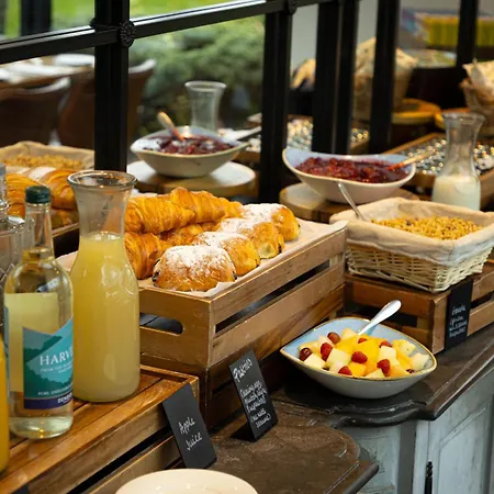 Denbies Vineyard Hotel-3