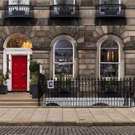24 Royal Terrace-3