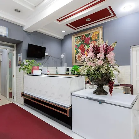 RedDoorz Plus @ Guntur Raya Setiabudi-2