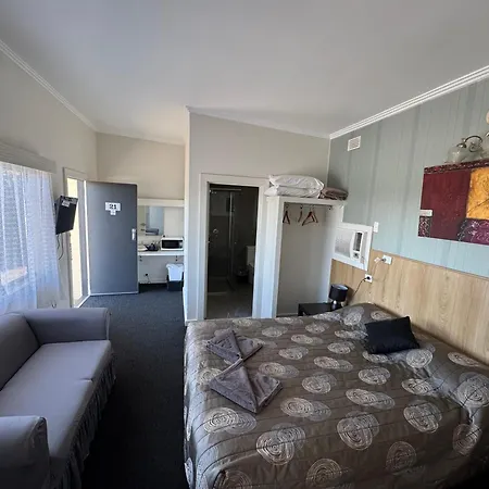 Blue Lake Motel-2