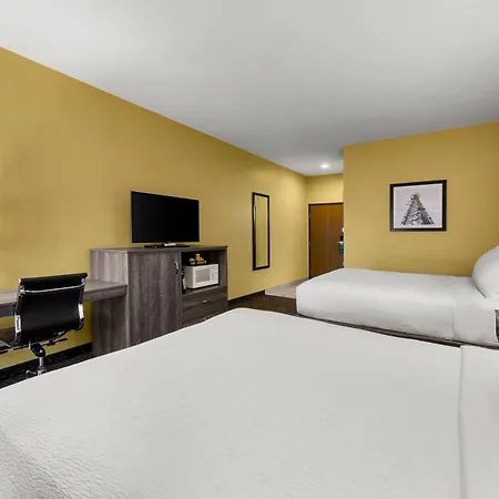 Quality Inn Warrensburg-3