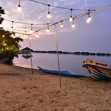 Dinuda Lagoon Hotel-2