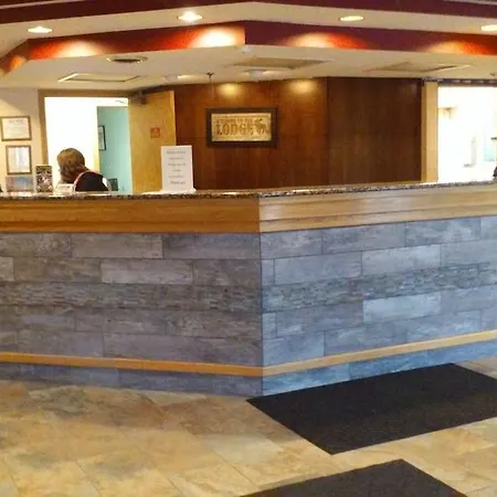 Travelodge By Wyndham Gaylord-3