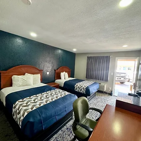 Rodeway Inn & Suites-2