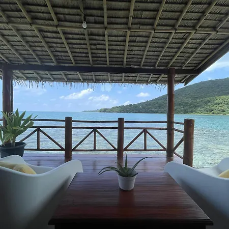 Floating Paradise-2