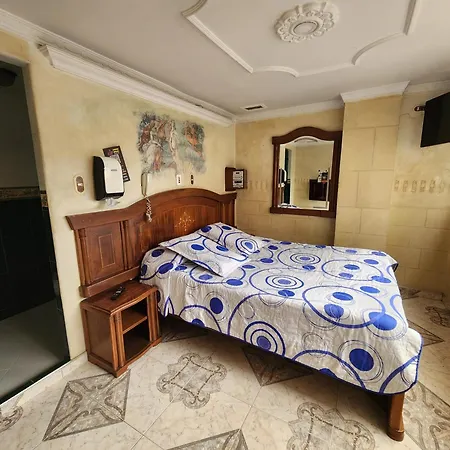 Motel Piramides De Cristal-2