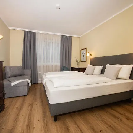 Hotel Altmuenchen By Blattl-3