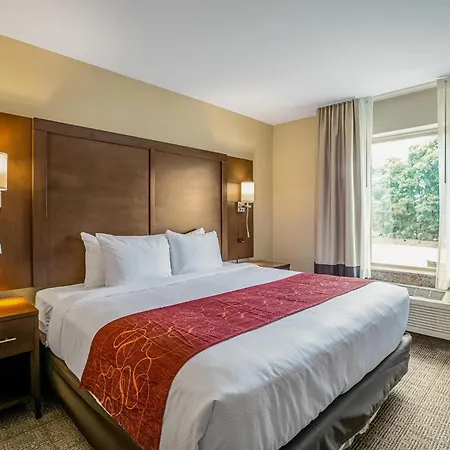 Comfort Suites Fishkill Near Interstate 84-3