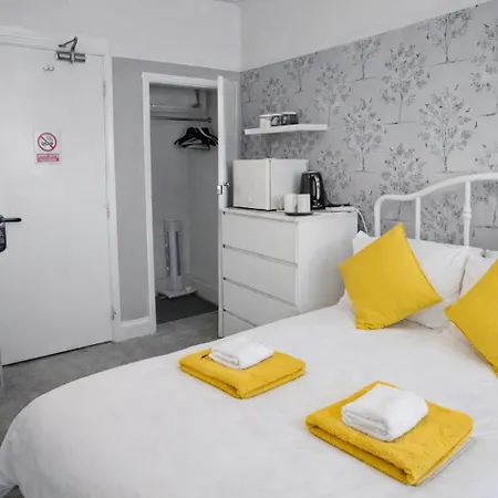 The Roslyn Guest House-3