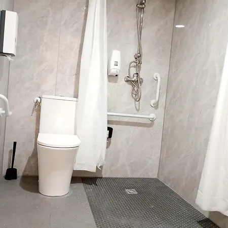 Hotel Thania Sete Frontignan-2