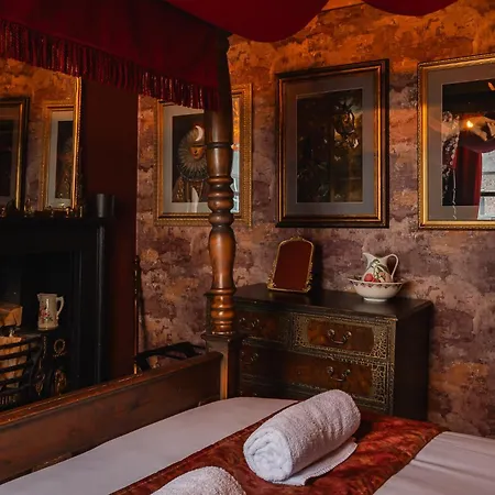 Golden Fleece York-2