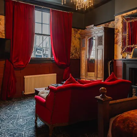 Golden Fleece York-3
