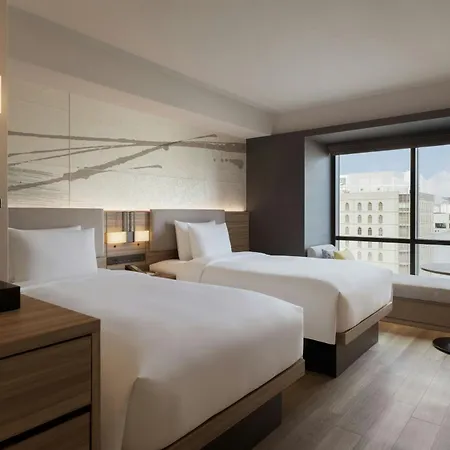 Courtyard By Marriott Osaka Honmachi-3