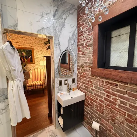 Casablanca Inn On The Bay- Exclusively For Guests 21 & Over-2