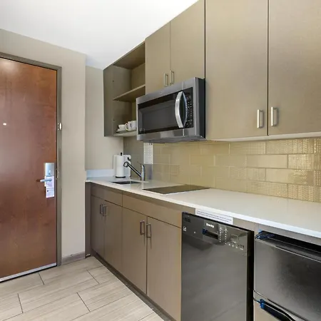 Best Western Plus Executive Residency Phoenix North Happy Valley-3