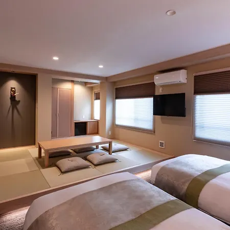 Rinn Shirakawa South-2