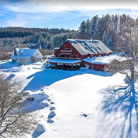 Mountain Meadows Lodge-3