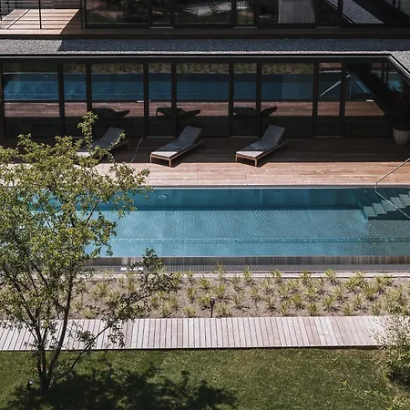Zelloon Boutique Hotel-3
