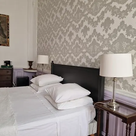 Palais De Luppe, Chambre D'Hotes-2