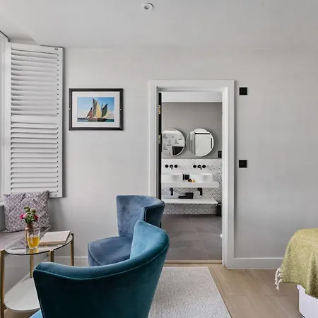 Leader Suite - Sea View - Free Wi-Fi-2