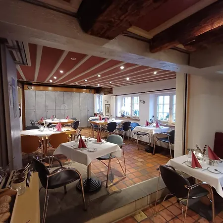Hotel Schiefes Haus-3