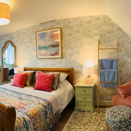Number 2, Spacious Rooms, Near Ironbridge!-2