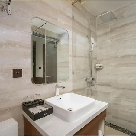 Ruby Star Da Nang - Central My Khe Beach-2