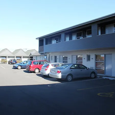 Big Five Motel-3