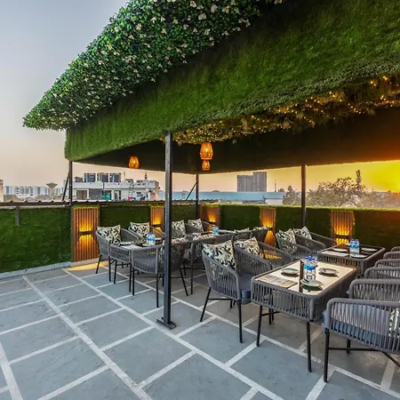 Hotel Uptown With Luxury Restaurant & Rooftop Near Connaught Place, New Delhi City Centre-3
