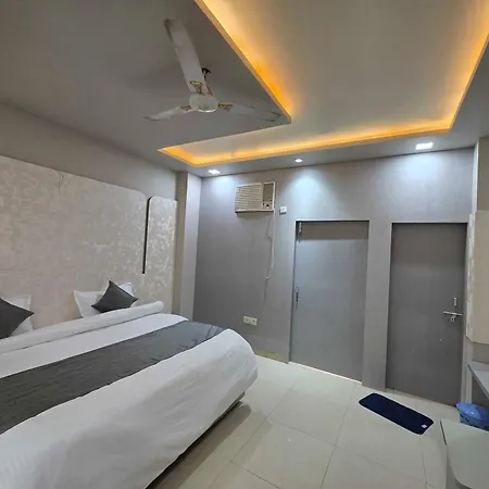 Hotel O Abhinandan & Party Lawn-3