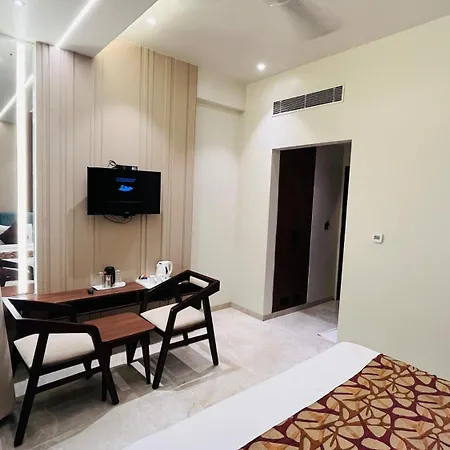 Hotel The Marque Mathura-2