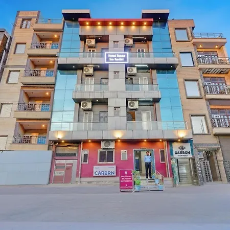 Hotel Raaso Inn Rohini I Near Metro I Couple Friendly I Spacious Rooms I Budget Stay-3
