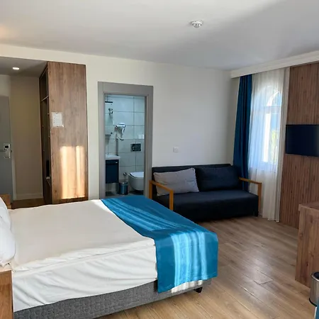 Premier Inn City Antalya-3
