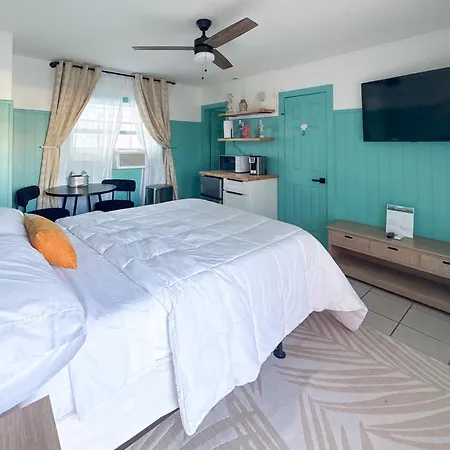 Oasis Palms Resort-2