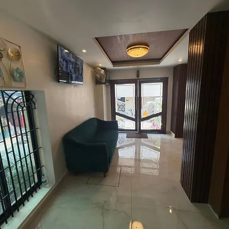 Hotel Royal Luxe - Us Consulate, Apollo Hospital, Sankara Natralya-2