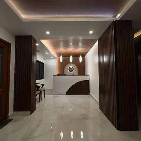 Hotel Royal Luxe - Us Consulate, Apollo Hospital, Sankara Natralya-3