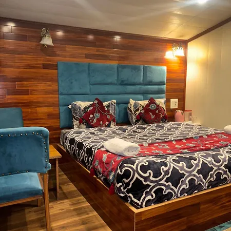 Srinagar Hotel,S & Resorts-3