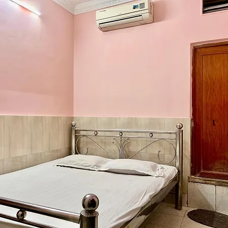 Hotel Shabnam Near Park Street,Esplanade,New Market-2