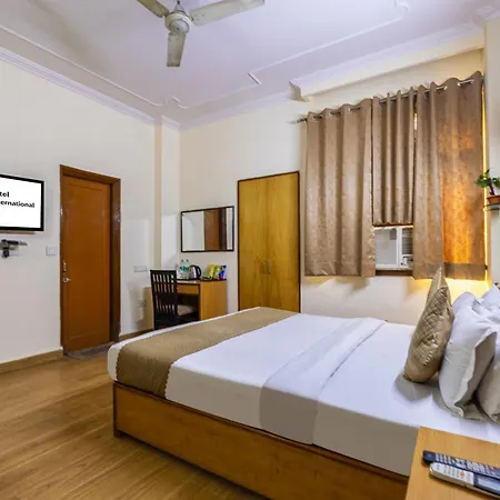 Hotel Ashoka International-Near Ganga Ram & Blk Hospital At Karol Bagh Metro Station-3