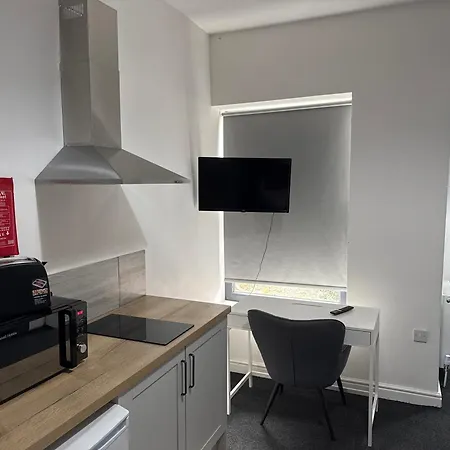 Comfortable Stay - Derby Road-3