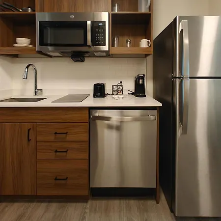 Everhome Suites Brownsville-2