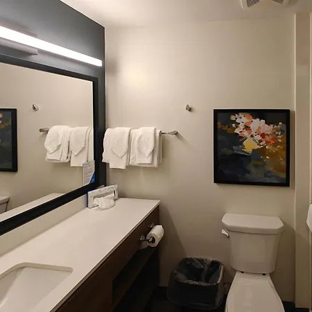 Everhome Suites Brownsville-3