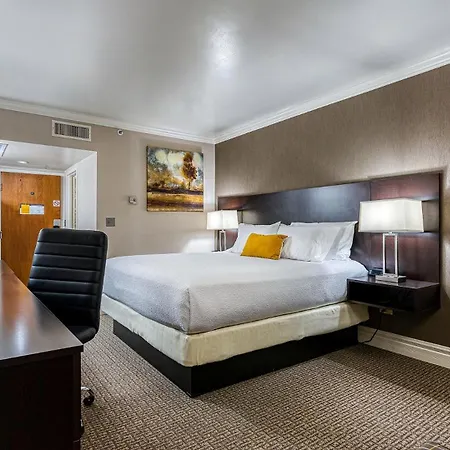 University Inn-2
