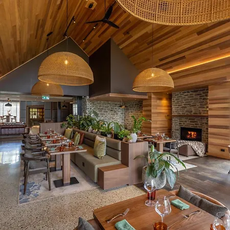 Coronet Ridge Resort-2