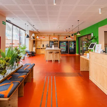 Easyhotel Valencia Ciutat Vella-3